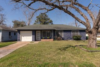 5631 Westover Street, Houston, TX 77033