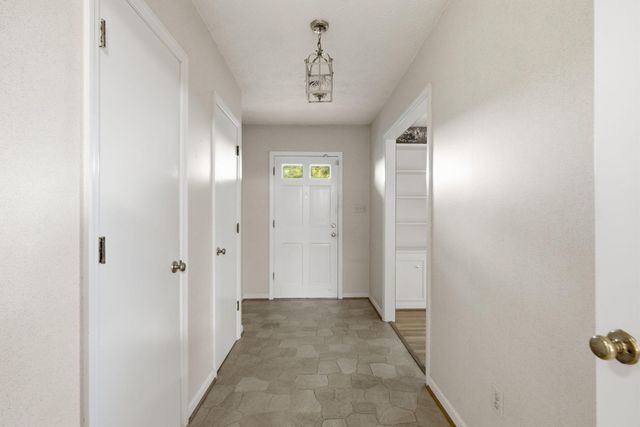 4660 Athens Walnut Hill Pike, Lexington, KY 40515