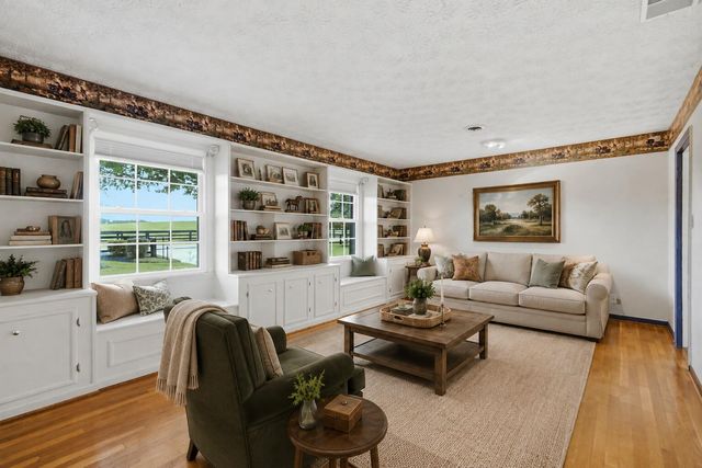 4660 Athens Walnut Hill Pike, Lexington, KY 40515