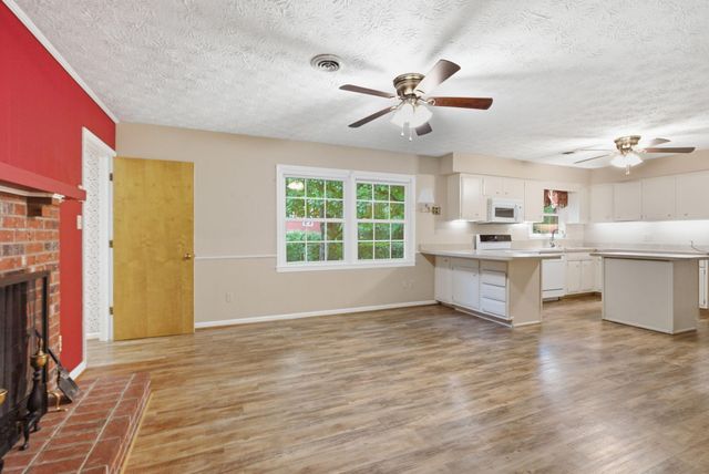 4660 Athens Walnut Hill Pike, Lexington, KY 40515
