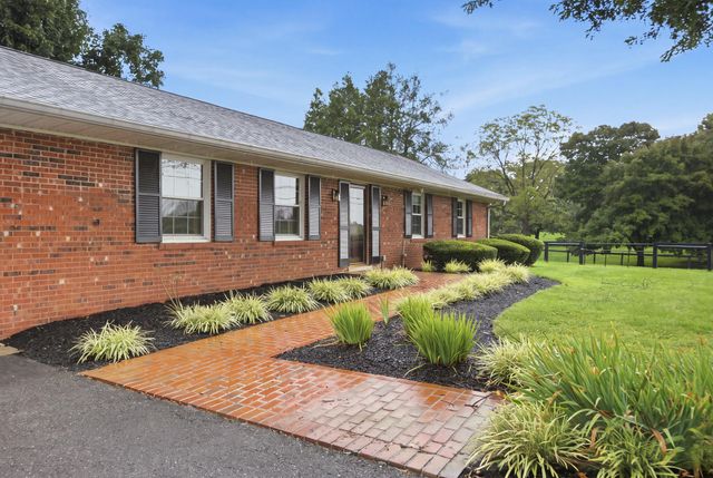 4660 Athens Walnut Hill Pike, Lexington, KY 40515