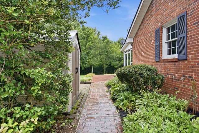 4660 Athens Walnut Hill Pike, Lexington, KY 40515