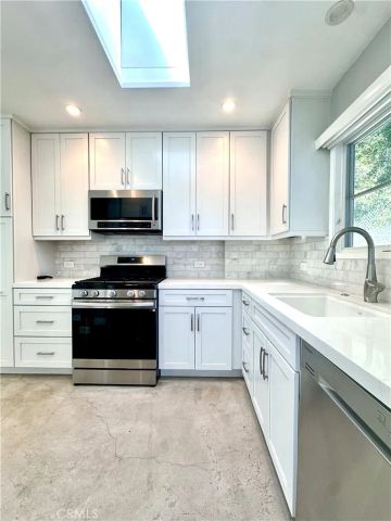 1820 S Wooster Street, Los Angeles, CA 90035