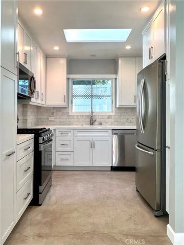 1820 S Wooster Street, Los Angeles, CA 90035
