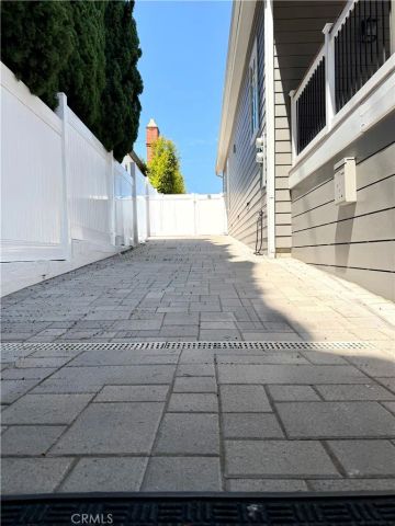 1820 S Wooster Street, Los Angeles, CA 90035