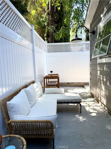 1820 S Wooster Street, Los Angeles, CA 90035
