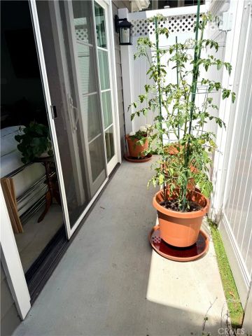 1820 S Wooster Street, Los Angeles, CA 90035