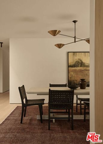 12227 Everglade Street, Los Angeles, CA 90066