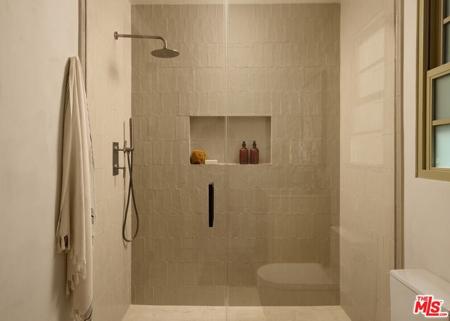 12227 Everglade Street, Los Angeles, CA 90066