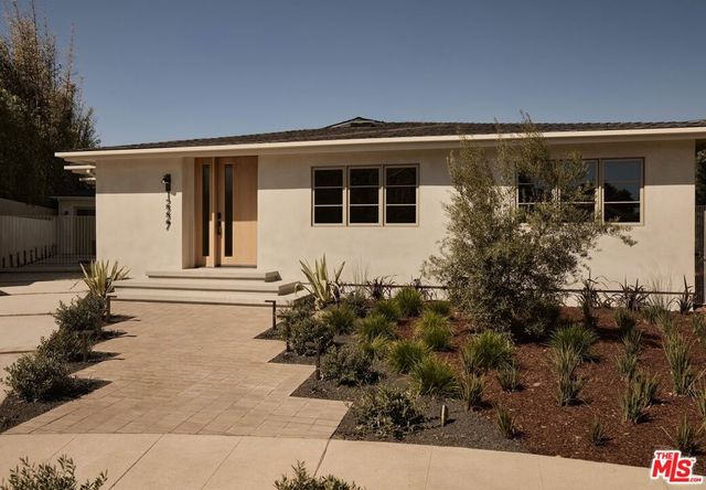 12227 Everglade Street, Los Angeles, CA 90066