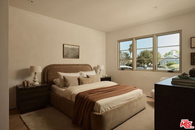 12227 Everglade Street, Los Angeles, CA 90066