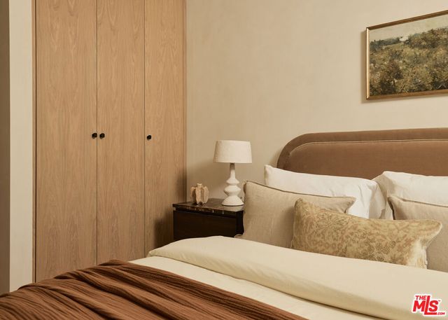 12227 Everglade Street, Los Angeles, CA 90066