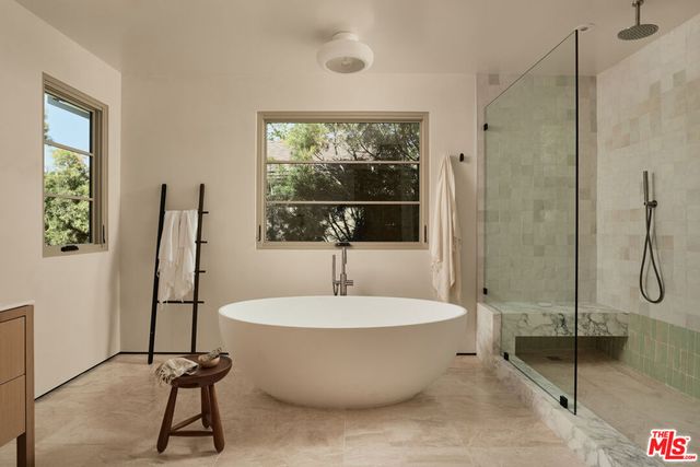 12227 Everglade Street, Los Angeles, CA 90066