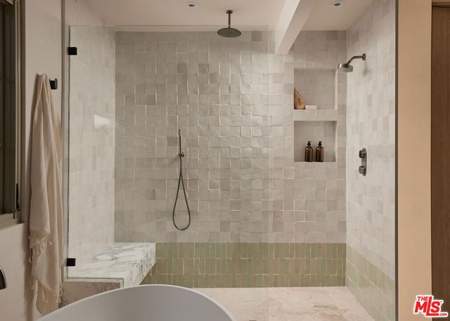 12227 Everglade Street, Los Angeles, CA 90066