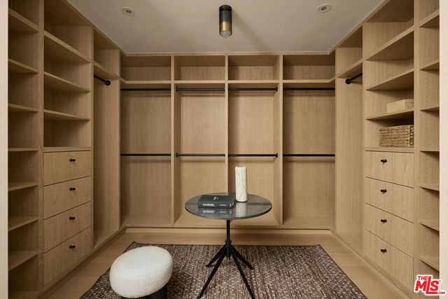 12227 Everglade Street, Los Angeles, CA 90066