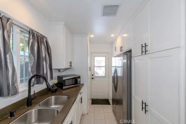 2219 W Coronet Avenue, Anaheim, CA 92801