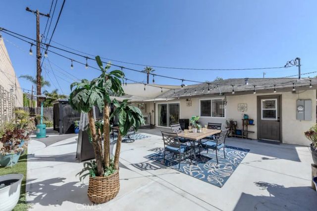 2219 W Coronet Avenue, Anaheim, CA 92801