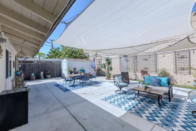 2219 W Coronet Avenue, Anaheim, CA 92801