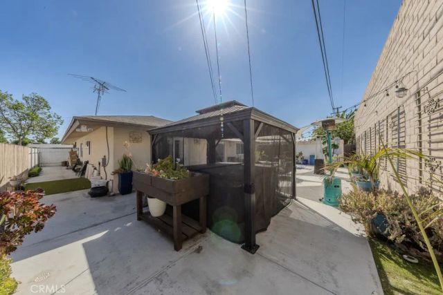 2219 W Coronet Avenue, Anaheim, CA 92801