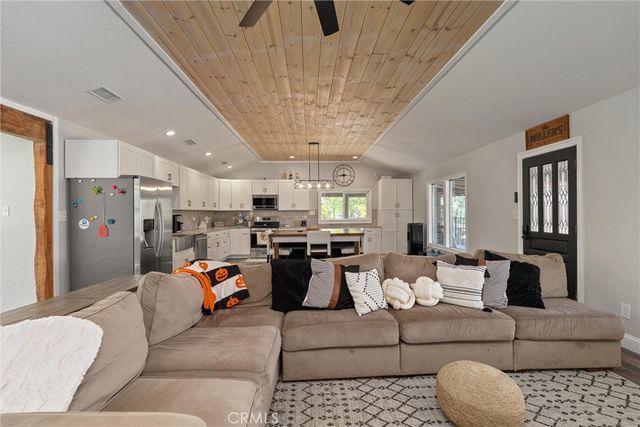 32 Las Flores, Oroville, CA 95966