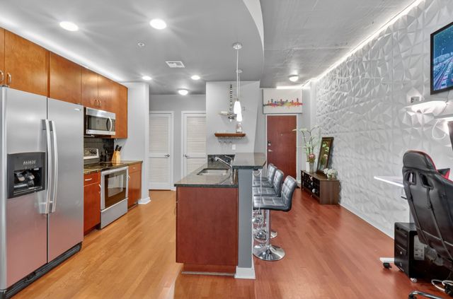 301 Demonbreun St Unit 502, Nashville, TN 37201