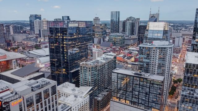 301 Demonbreun St Unit 502, Nashville, TN 37201