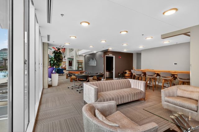 301 Demonbreun St Unit 502, Nashville, TN 37201