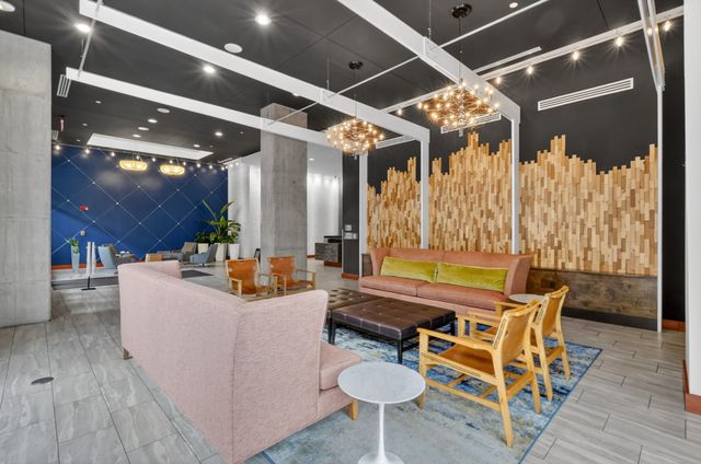 301 Demonbreun St Unit 502, Nashville, TN 37201