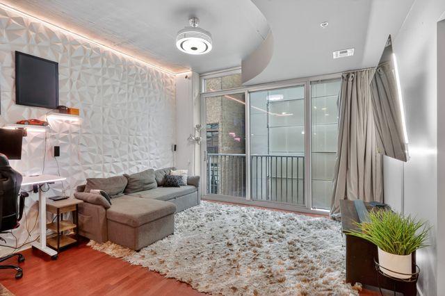 301 Demonbreun St Unit 502, Nashville, TN 37201