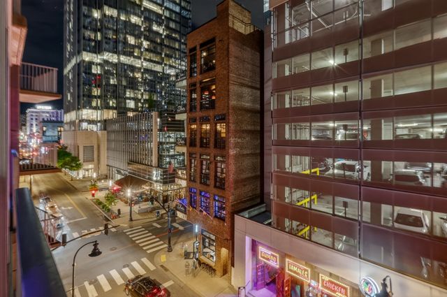 301 Demonbreun St Unit 502, Nashville, TN 37201