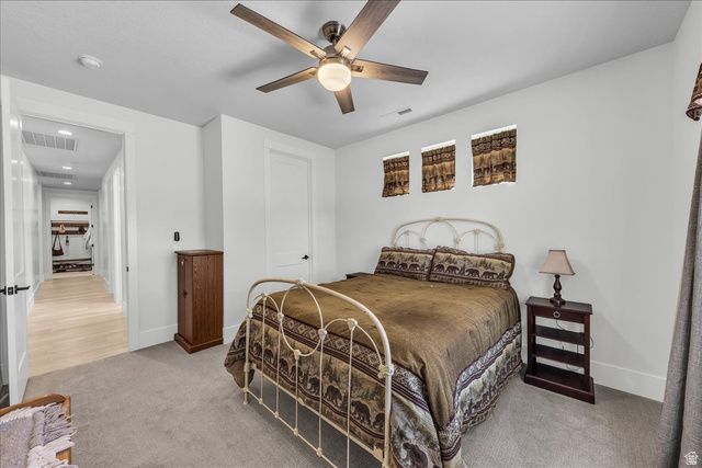 1555 W WOODSVIEW LN, St. George, UT 84770