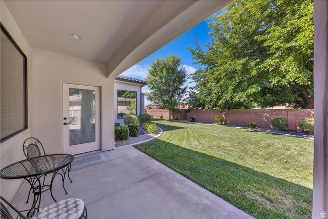 1555 W WOODSVIEW LN, St. George, UT 84770