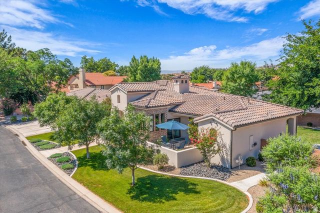 1555 W WOODSVIEW LN, St. George, UT 84770