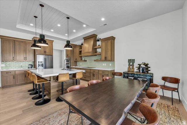 1555 W WOODSVIEW LN, St. George, UT 84770