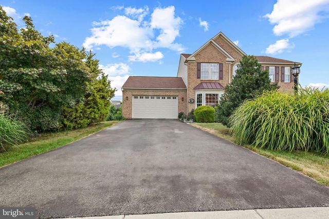 18 YARA WAY, Hanover, PA 17331