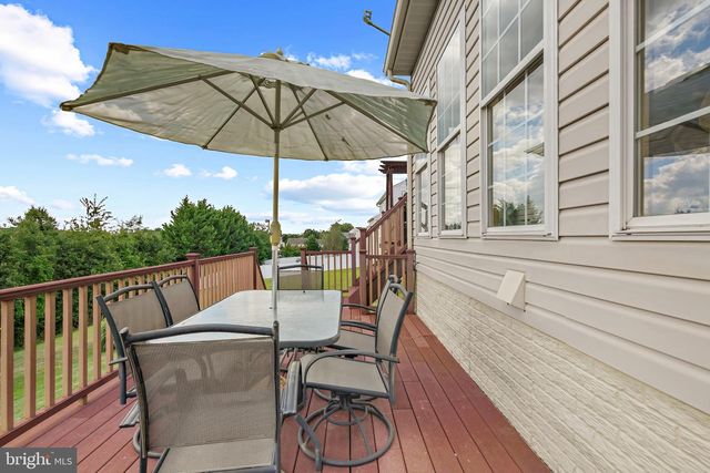 18 YARA WAY, Hanover, PA 17331