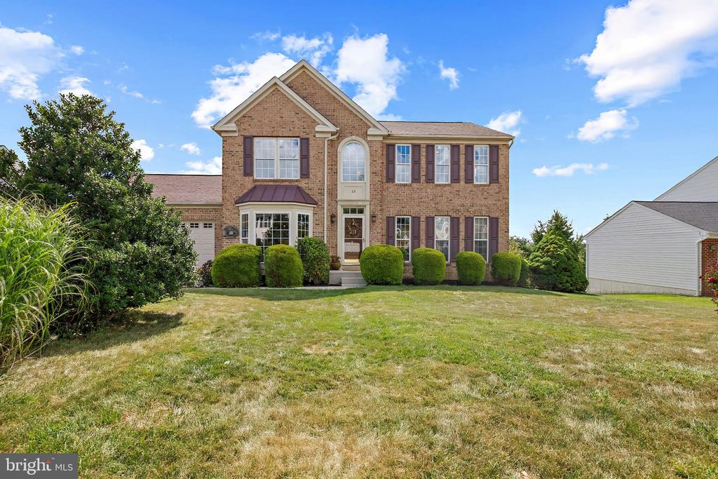 18 YARA WAY, Hanover, PA 17331
