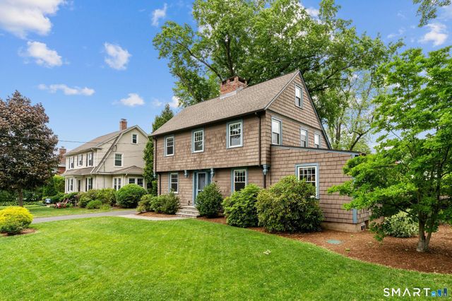16 Clifton Avenue, West Hartford, CT 06107