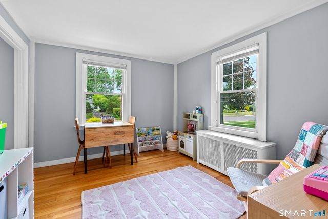 16 Clifton Avenue, West Hartford, CT 06107
