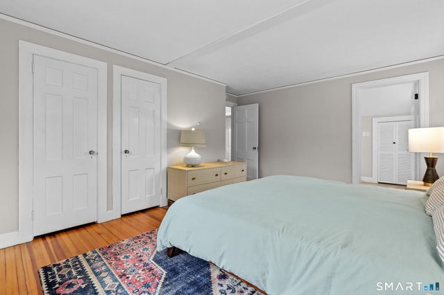 16 Clifton Avenue, West Hartford, CT 06107