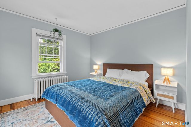 16 Clifton Avenue, West Hartford, CT 06107
