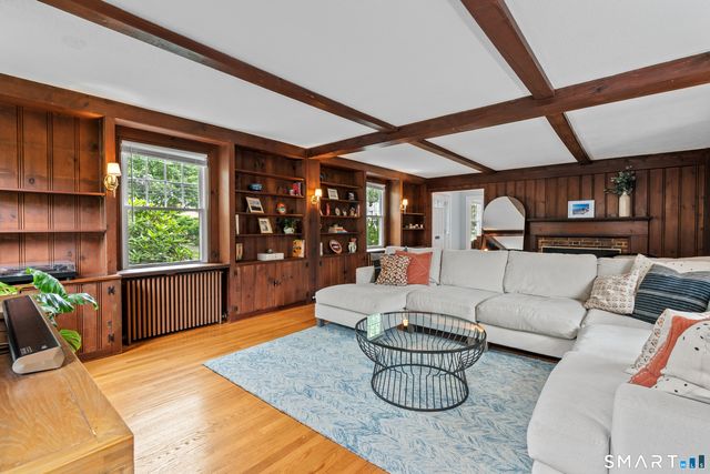 16 Clifton Avenue, West Hartford, CT 06107