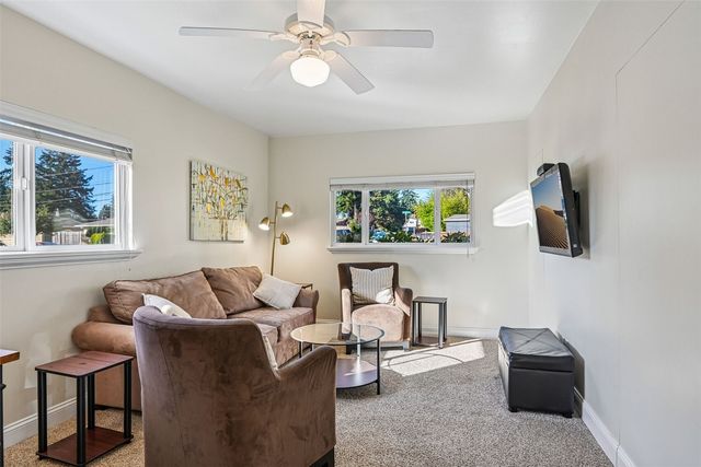 2335 NE 12th Street, Renton, WA 98056