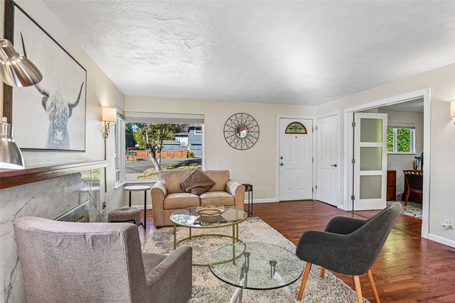 2335 NE 12th Street, Renton, WA 98056