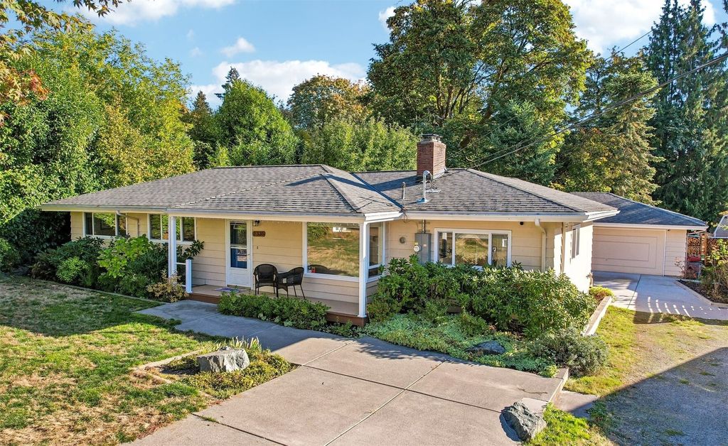 2335 NE 12th Street, Renton, WA 98056
