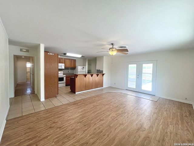 1110 Nancy Beth, Kerrville, TX 78028