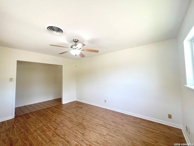 1110 Nancy Beth, Kerrville, TX 78028