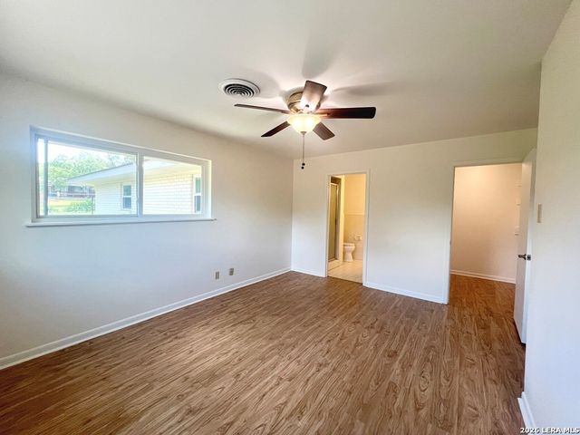 1110 Nancy Beth, Kerrville, TX 78028