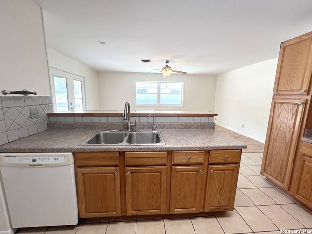 1110 Nancy Beth, Kerrville, TX 78028