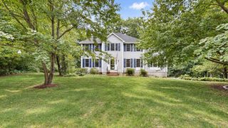 79 Wyndridge Circle, Pelham, NH 03076